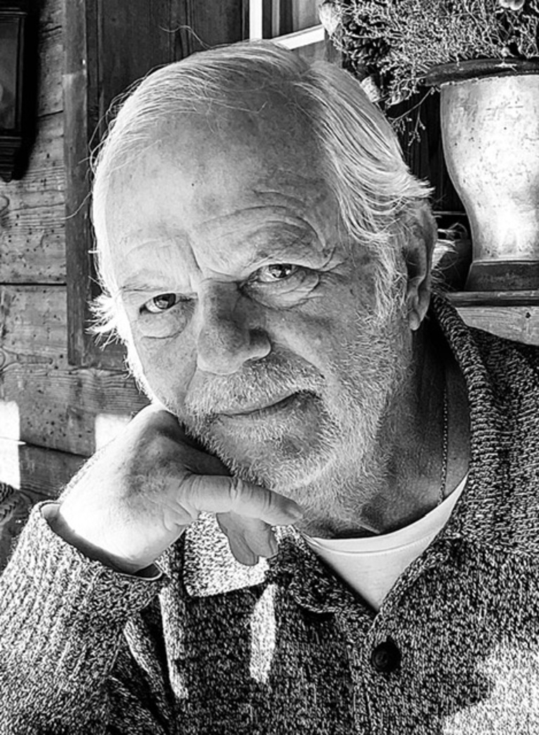 Oana Ivan Gallery - Suter