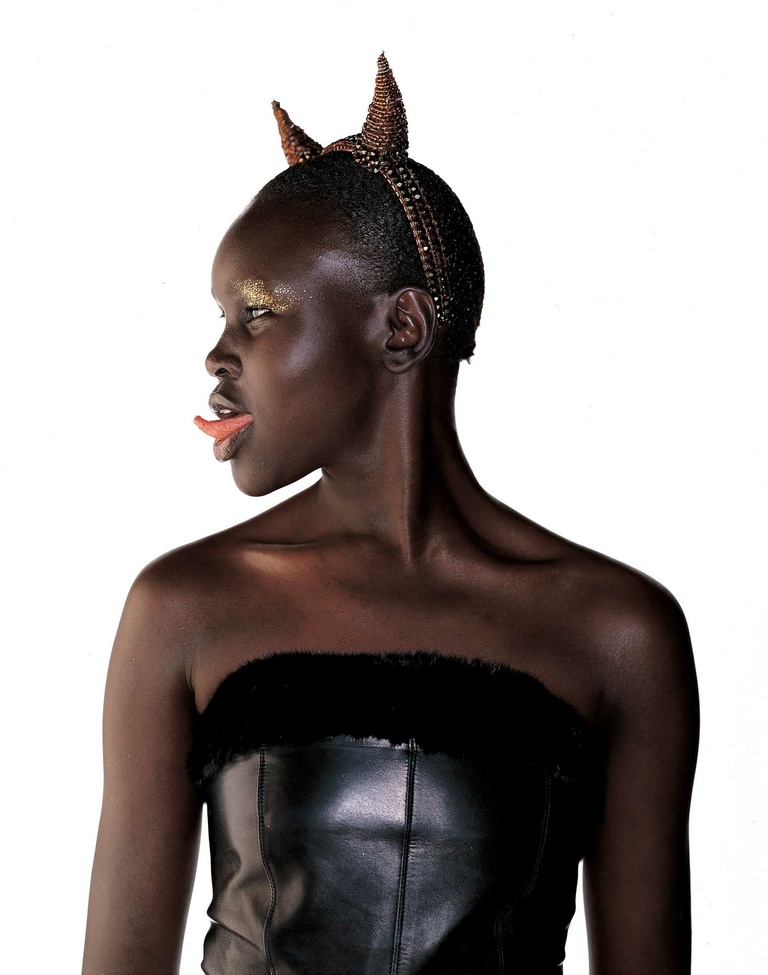 Oana Ivan Gallery - GBE_0025_Gilles Bensimon - Alek Wek - 1997.jpg