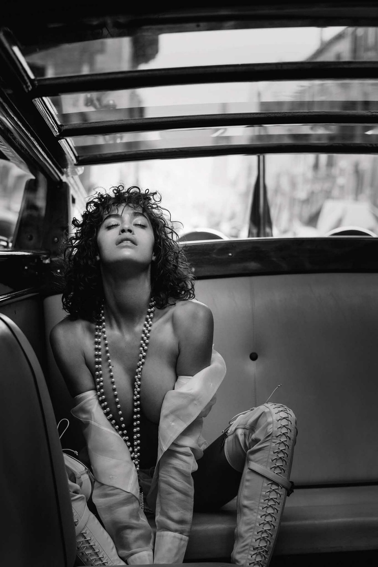 Oana Ivan Gallery - GBE_0031_Gilles Bensimon - ALANNA ARRING 2018.jpg