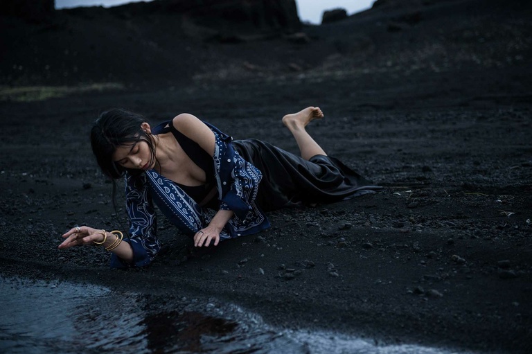 Oana Ivan Gallery - GBE_0037_Gilles Bensimon - MING XI 2016.jpg