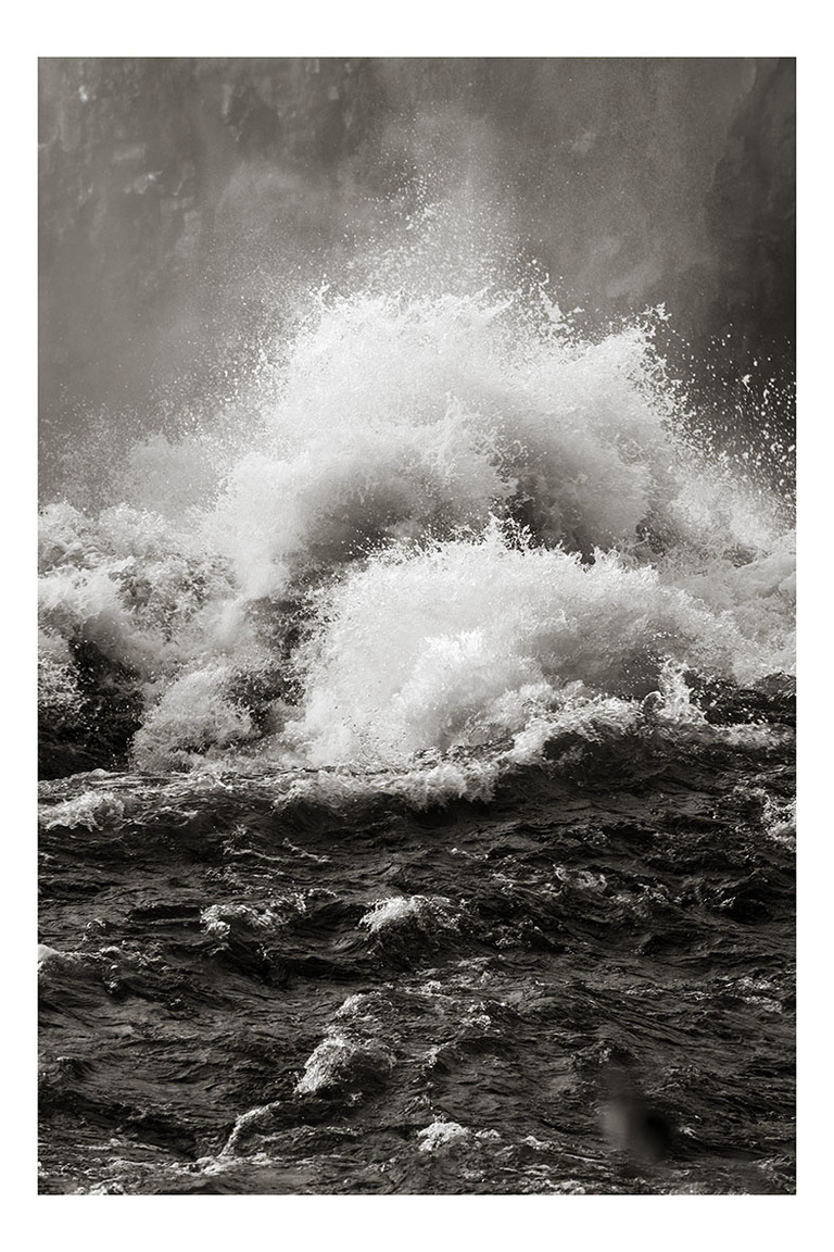 Oana Ivan Gallery - “Before entering the sea a river trembles with fear. (…) it’s not about disappearing into the ocean, but of becoming the ocean. “ Khalil Gibran. Mosi oa Tunya, Zambezi ,Zimbabwe, 2022.jpg