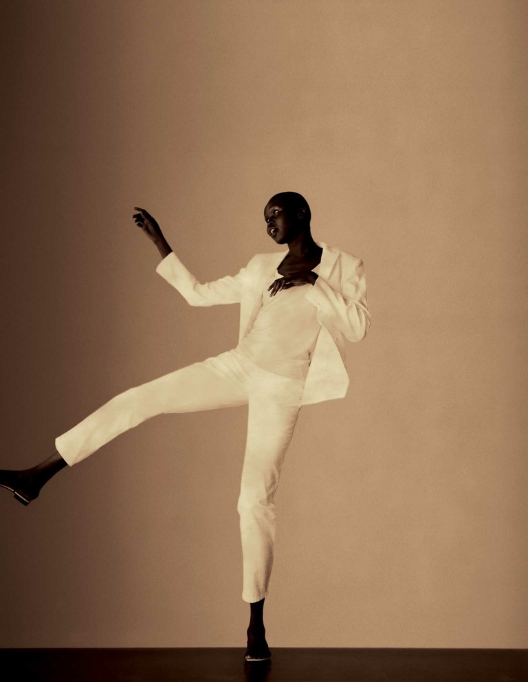 Oana Ivan Gallery - GBE_0016_Gilles Bensimon - Alek Wek - 1998.jpg